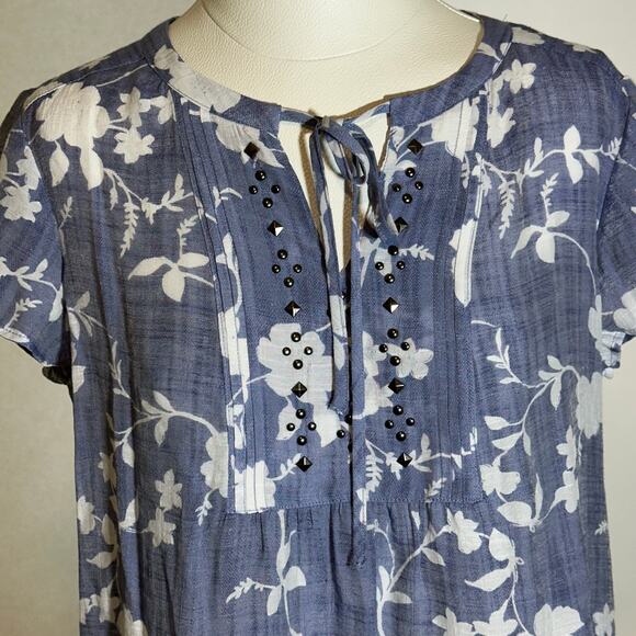 Liz Claiborne Periwinkle Floral V-Neck Tie Studded Blouse Womens Petite Size‎ PM - Picture 2 of 8